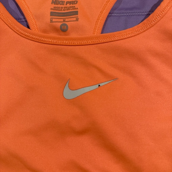 Nike sports bras - Picture 2 of 4